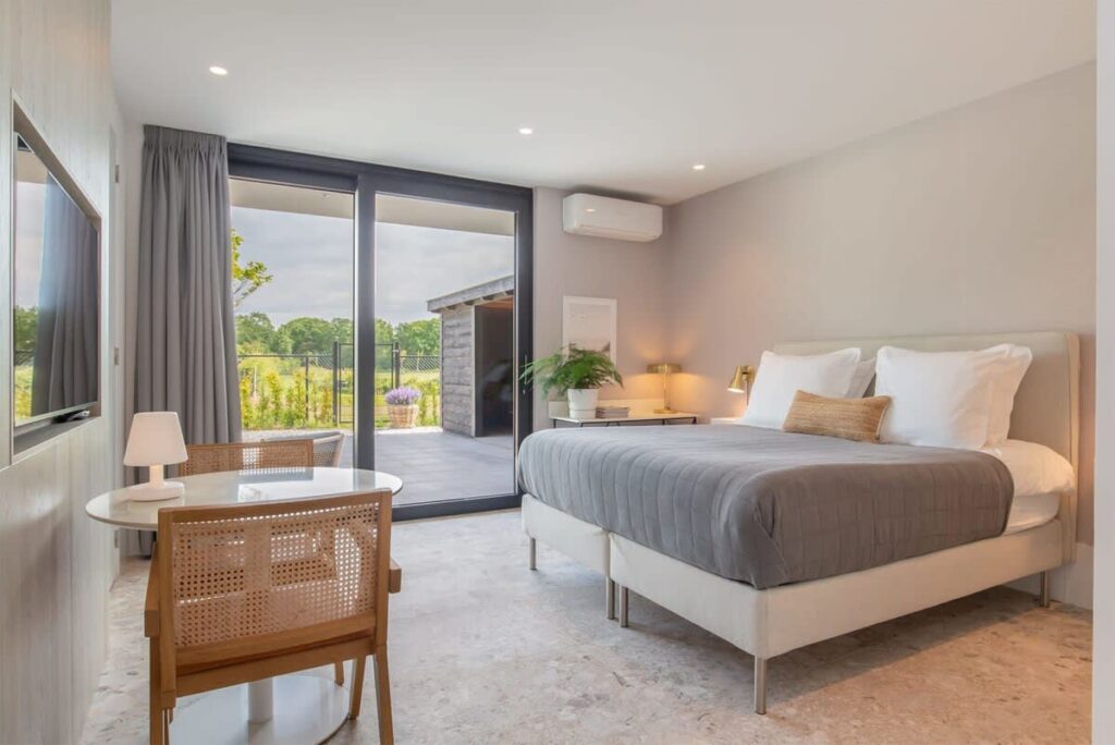 Studio near beach in Domburg | Summum Suites 2 Main Image