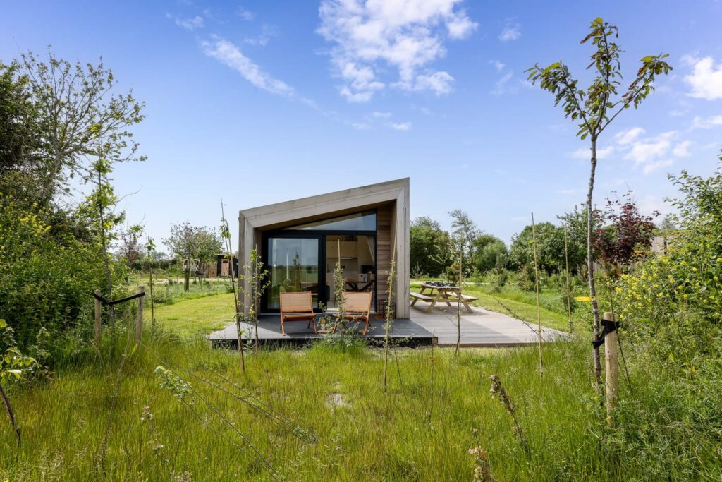 Single-storey tiny house for 4 in Westkapelle | Zeeuwse Liefde – Tiny House 9 Main Image
