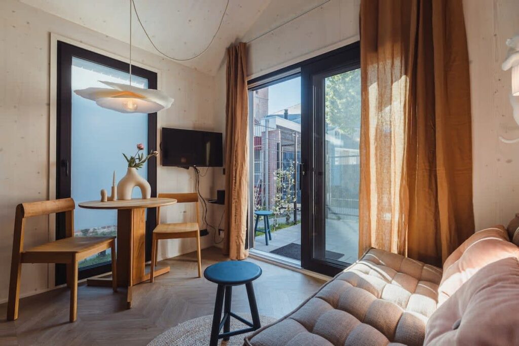 Tiny House in the heart of Domburg | Kerkstraat 1 Main Image