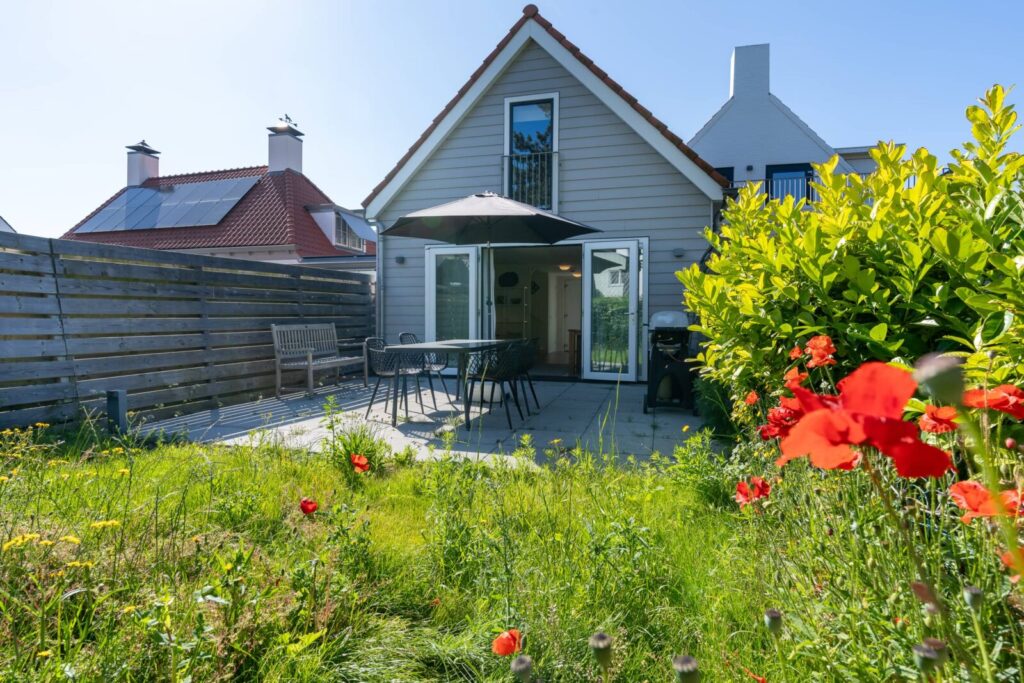 Holiday home near the sea in Domburg | Schelpweg 16A Main Image