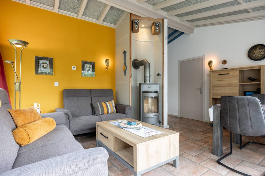 Holiday home with wood stove near the sea in Westkapelle | Joossesweg 86 Main Image
