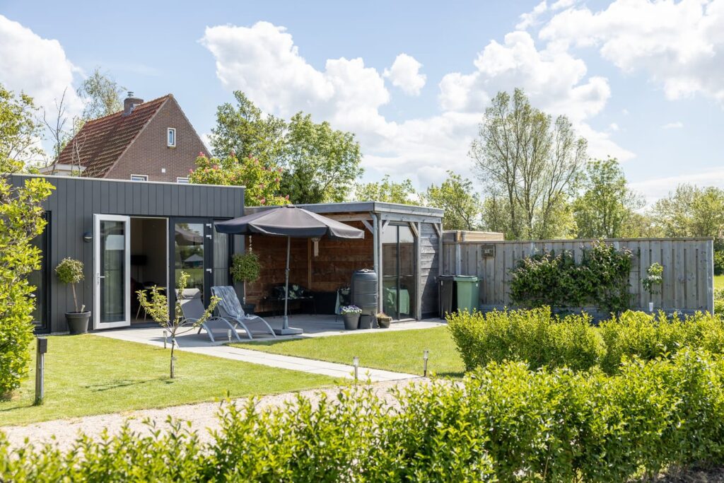 Freistehendes Ferienhaus mit Landblick in Grijpskerke | Middelburgseweg 4 Main Image