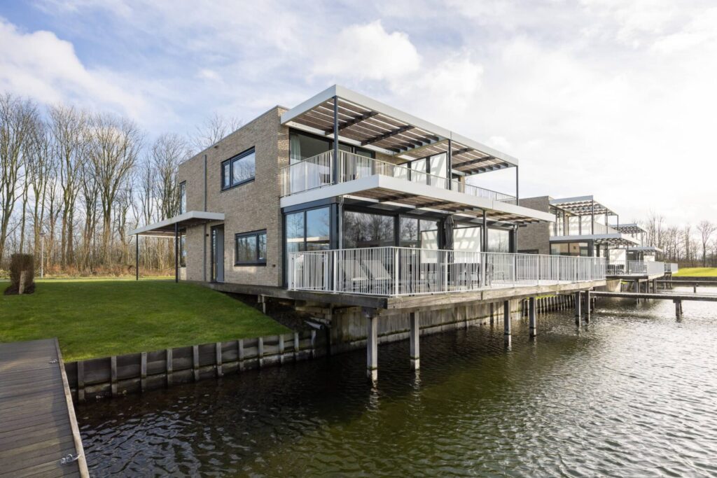 Villa am Wasser in Arnemuiden | Veerse Wende 6p omheind - Multi unit Main Image