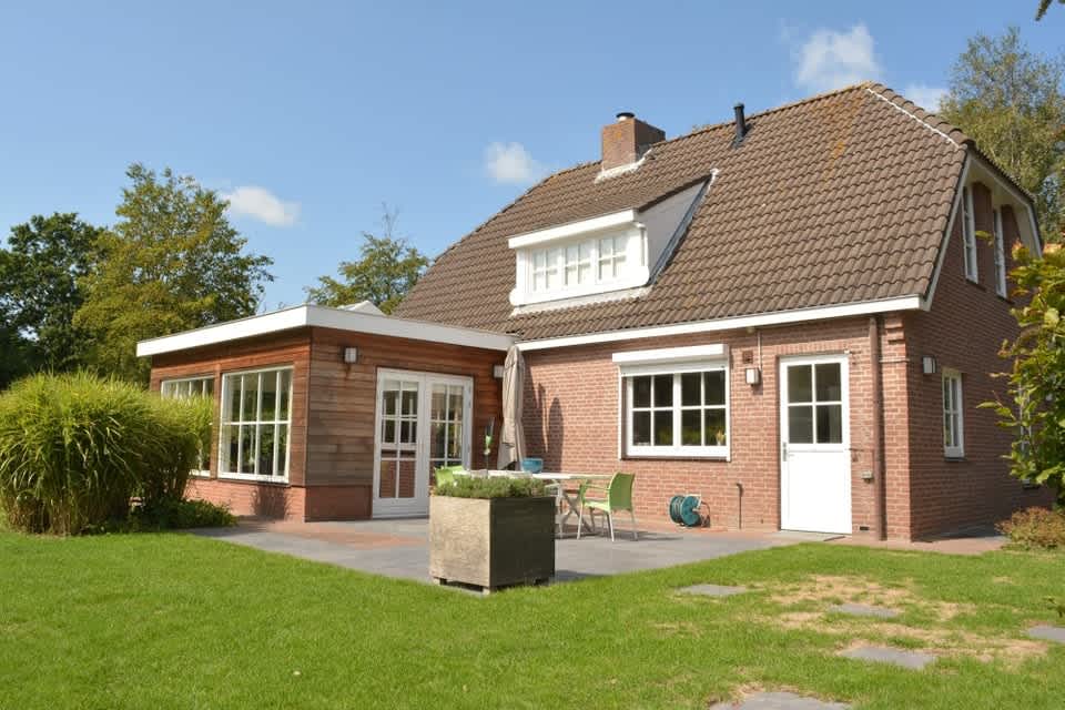 Villa mit Kamin in Oostkapelle | Eikenlaan 18 Main Image