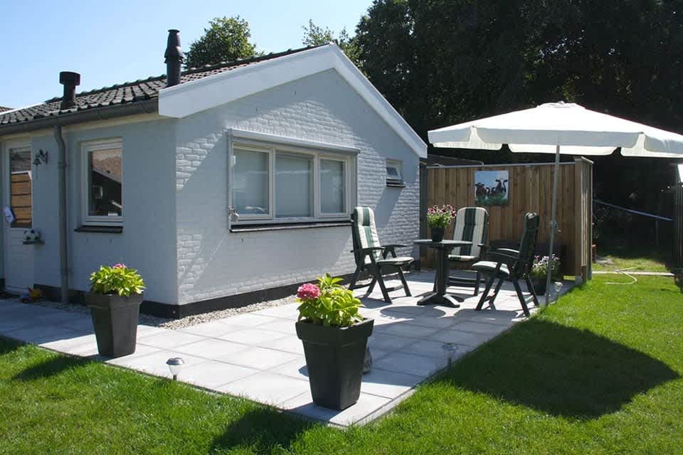 Gemütliches Ferienhaus mit großem Garten in Oostkapelle | Molenweg 26 Main Image