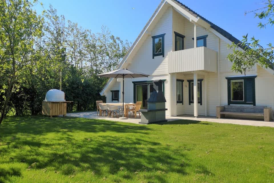 Freistehende Villa mit Pizzaofen bei Oranjezon | Oranjezonweg 3 Main Image